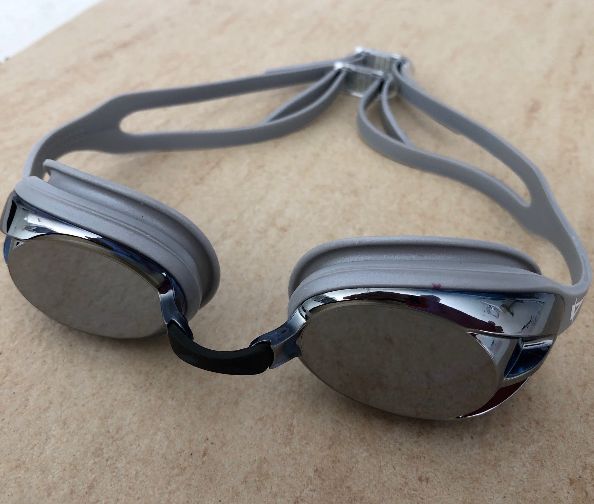 Volare Kirra Socket Goggle - Silver / Silver Mirror